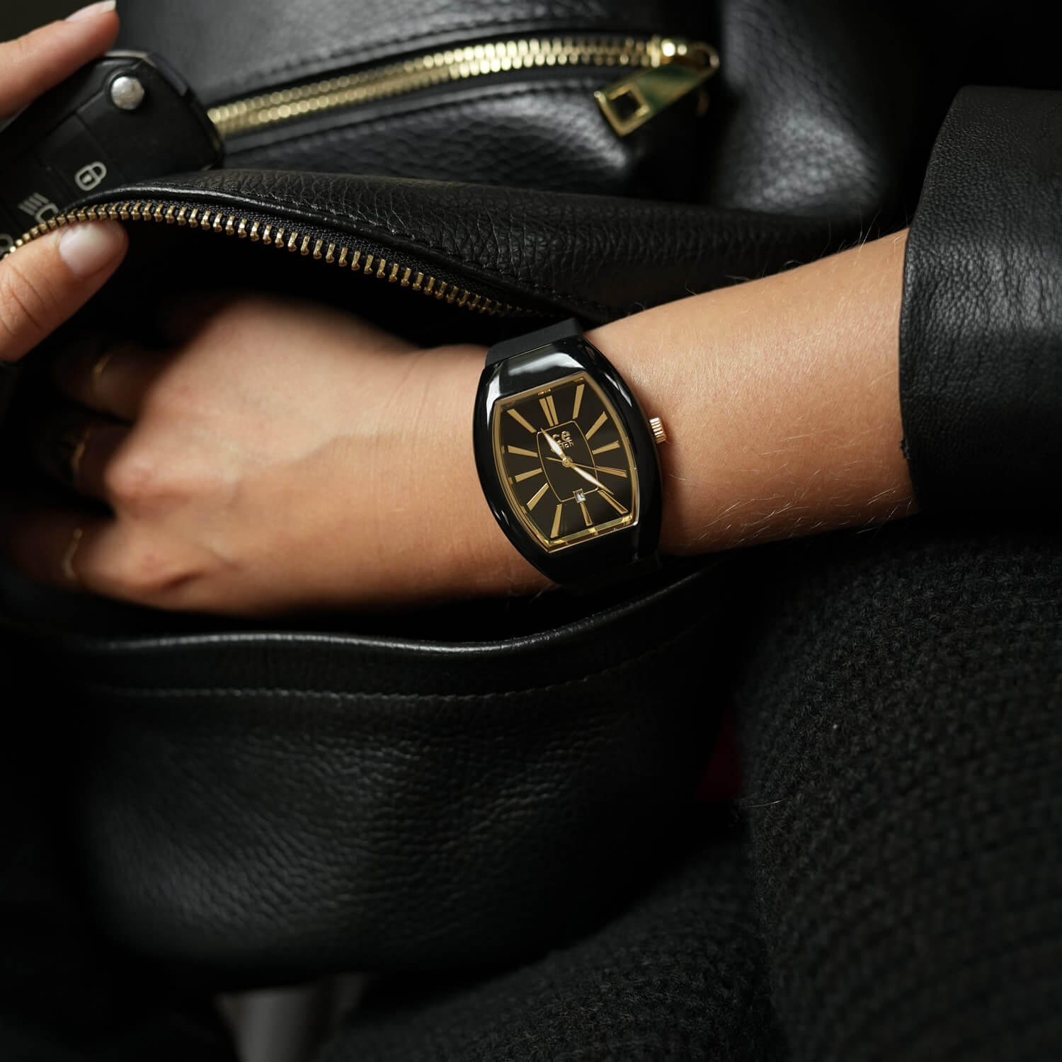 ice-watch-ice-dome-black-gold-montre-femme-dateur image 5