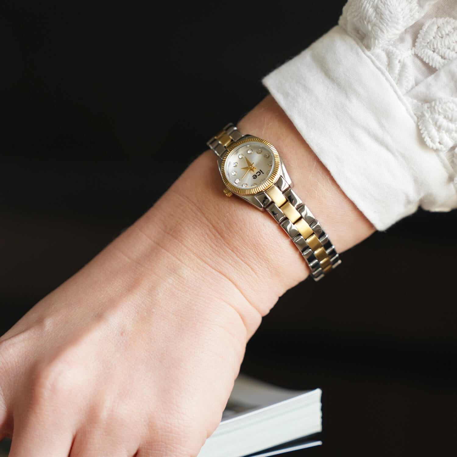 ice-watch-ice-mimi-silver-gold-montre-femme-m-tal-bicolore-ultra-fine image 6