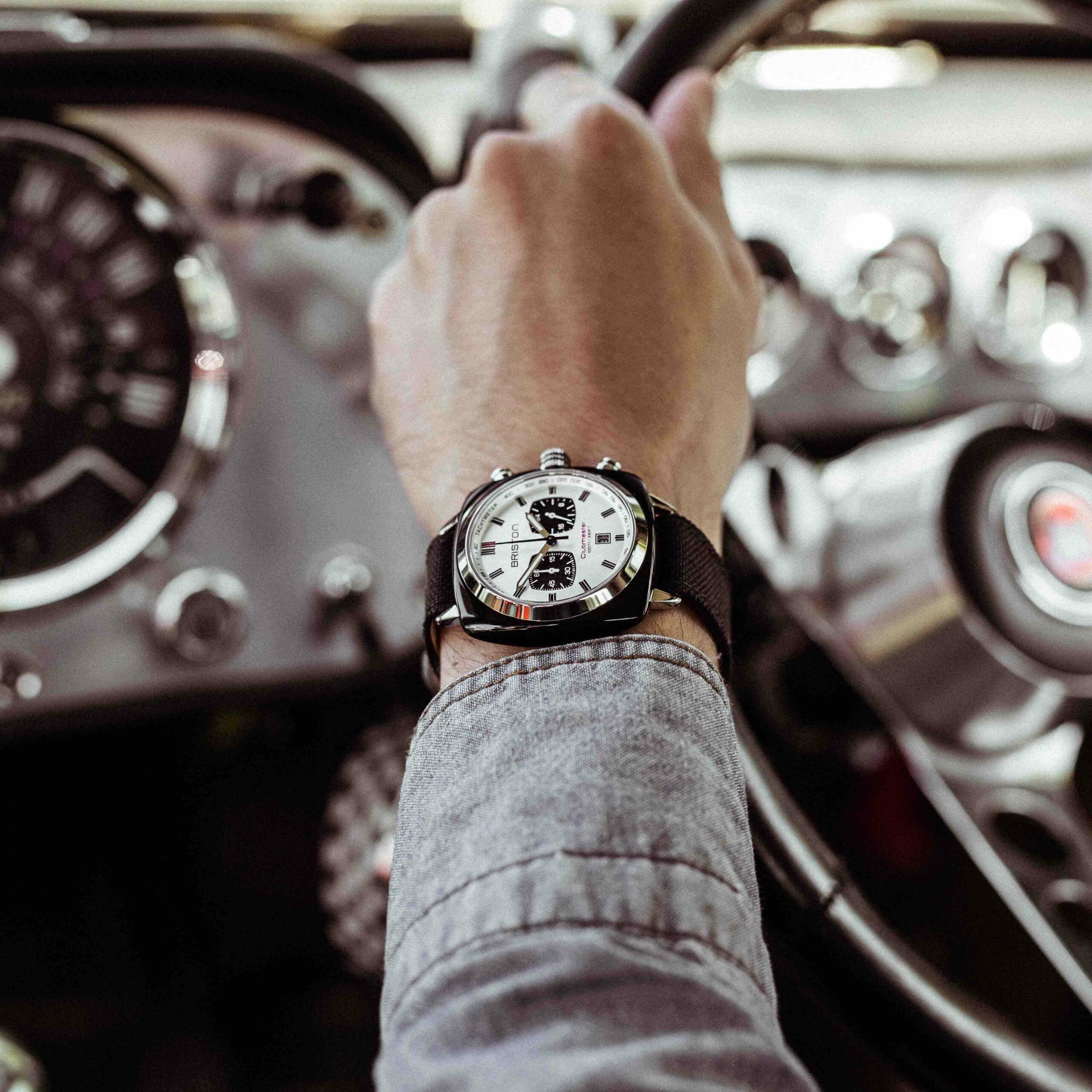 briston-clubmaster-sport-chronographe-42-mm-ac-tate-noir-cadran-blanc image 2