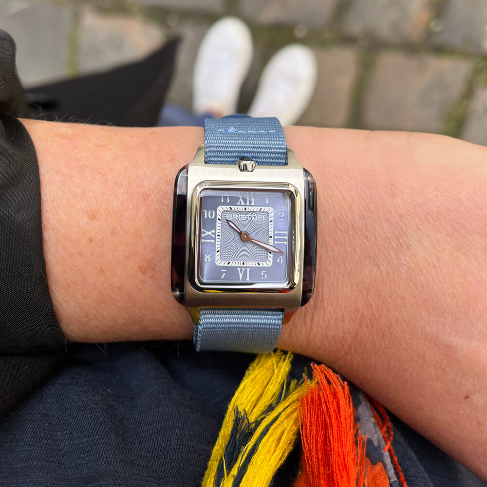 briston-streamliner-kennedy-spring-montre-hm-30x30-mm-bleu-glacier image 3