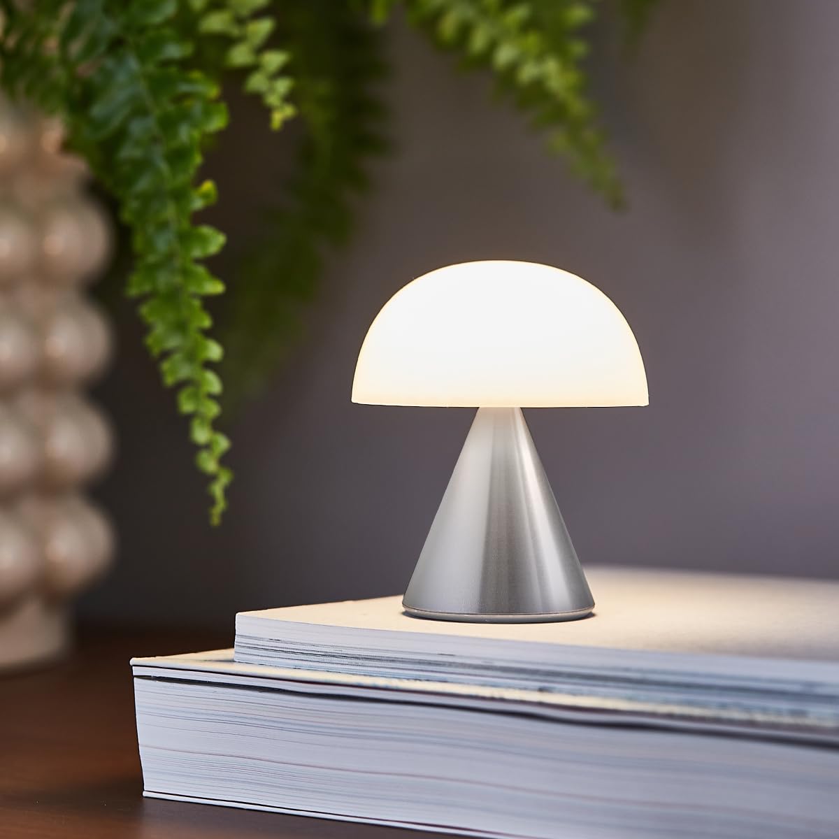 lexon-mina-m-lampe-champignon-led-sans-fil-9-couleurs-alu-poli image 2