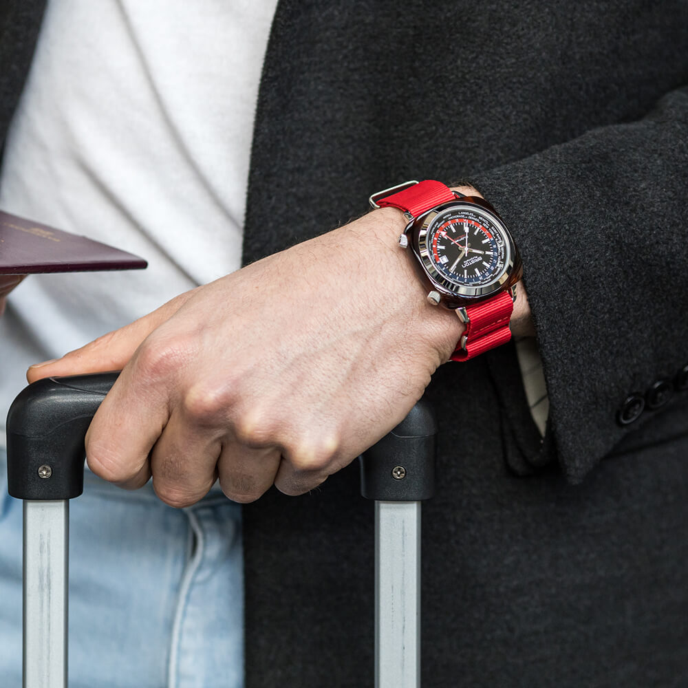 briston-clubmaster-traveler-worldtime-montre-automatique-gmt-42-mm-rouge image 4