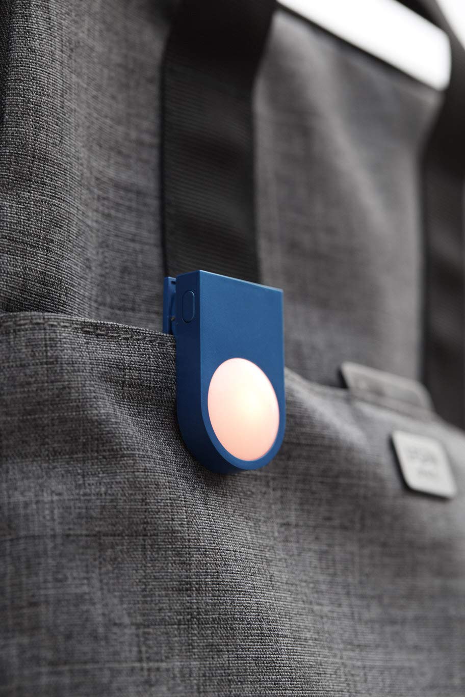 lexon-lucie-clip-led-signalisation-aluminium-bleu-rechargeable image 7