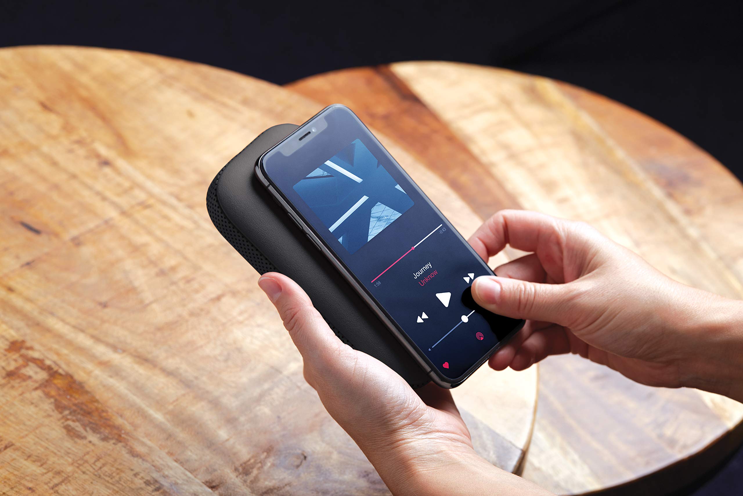 lexon-powersound-batterie-externe-induction-5000-mah-enceinte-bluetooth-360-noir image 7