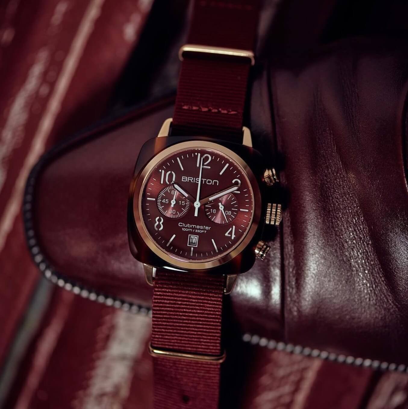briston-clubmaster-classic-chrono-40-mm-rose-gold-cadran-rouge image 3