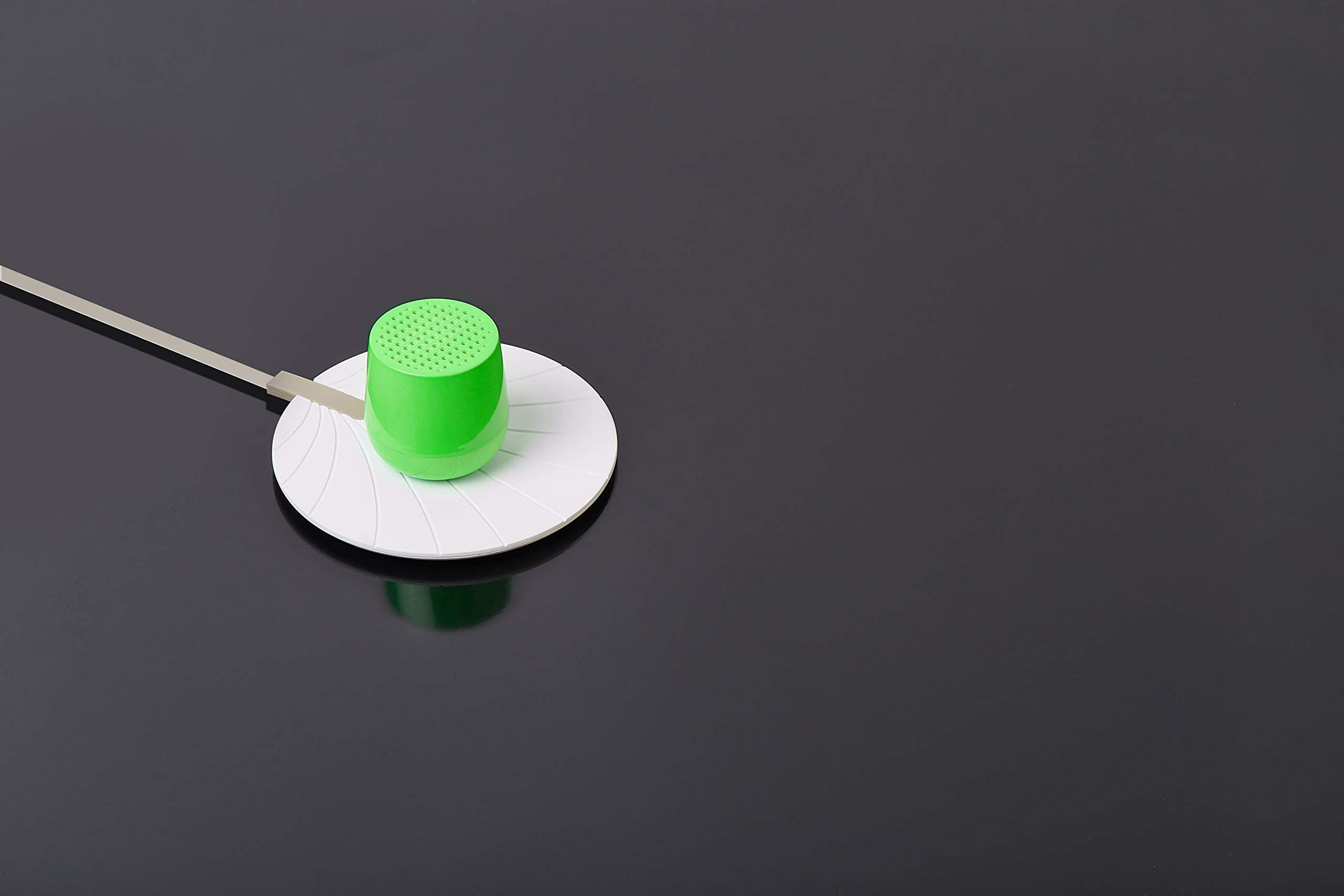 lexon-mino-mini-haut-parleur-bluetooth-rechargeable-vert-fluo image 4