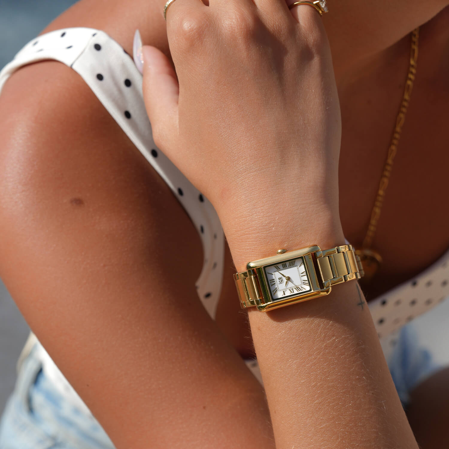 ice-watch-ice-power-pw6-montre-femme-rectangulaire-acier-dor-cadran-blanc-23x34m image 5