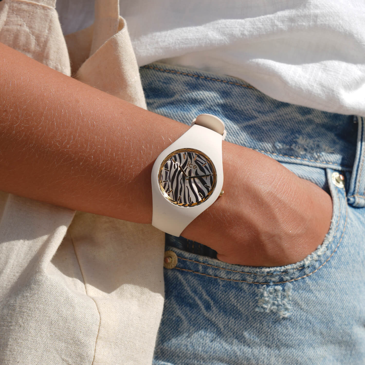 ice-watch-ice-iconic-ice-wild-almond-skin-zebra-montre-femme image 5