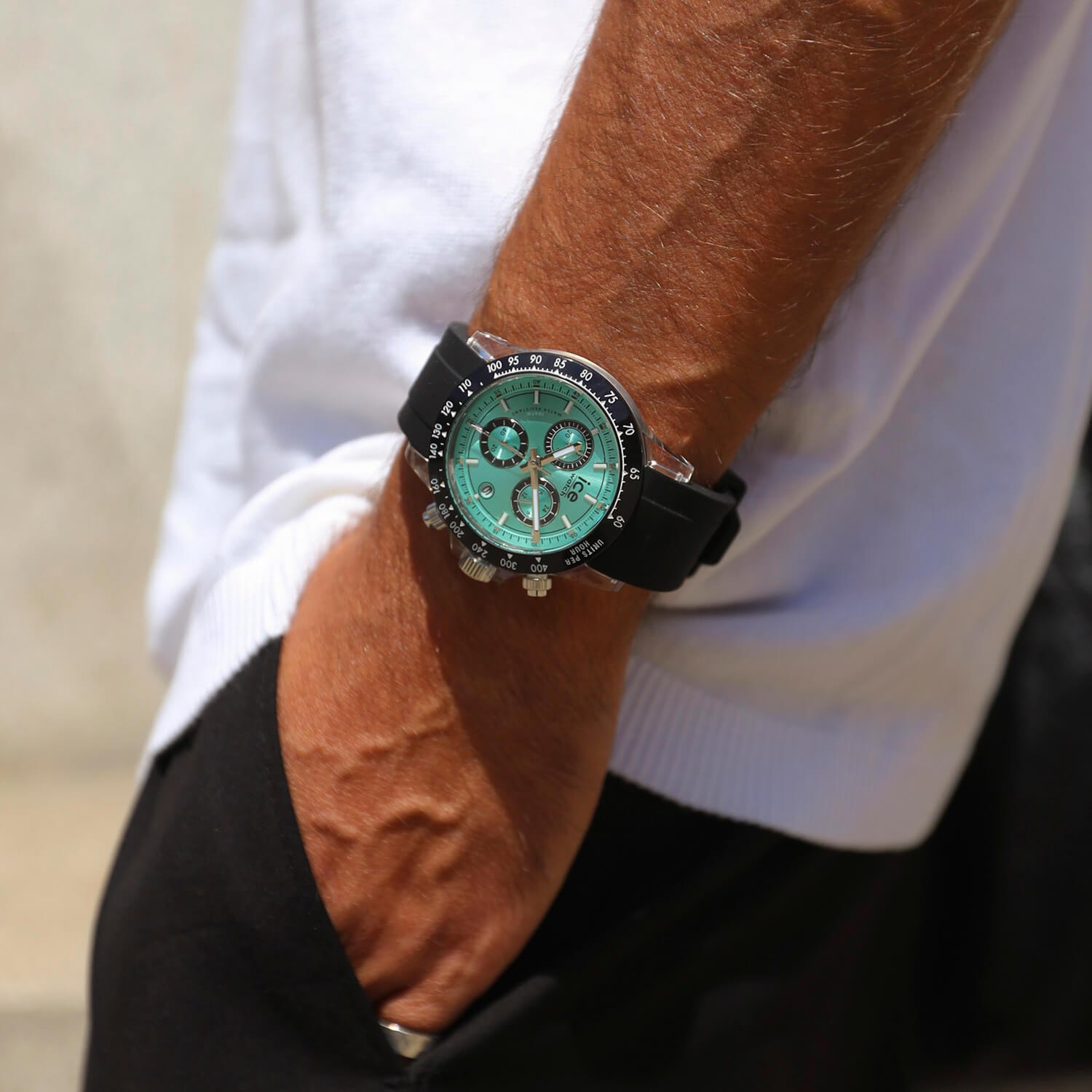 ice-watch-bewatch-chrono-clear-montre-chronographe-homme-noir-turquoise image 6